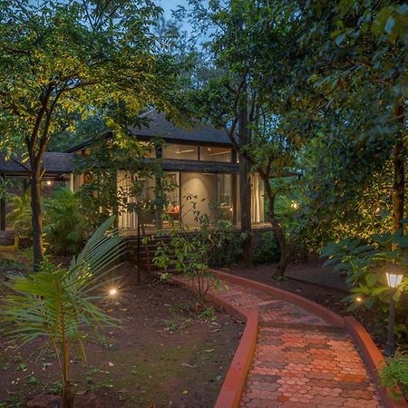 Saffronstays The Glasshouse, Panchgani - Beautiful Glass Villa For Couples Bagian luar foto