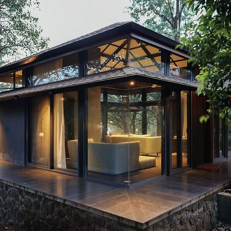 Saffronstays The Glasshouse, Panchgani - Beautiful Glass Villa For Couples Bagian luar foto