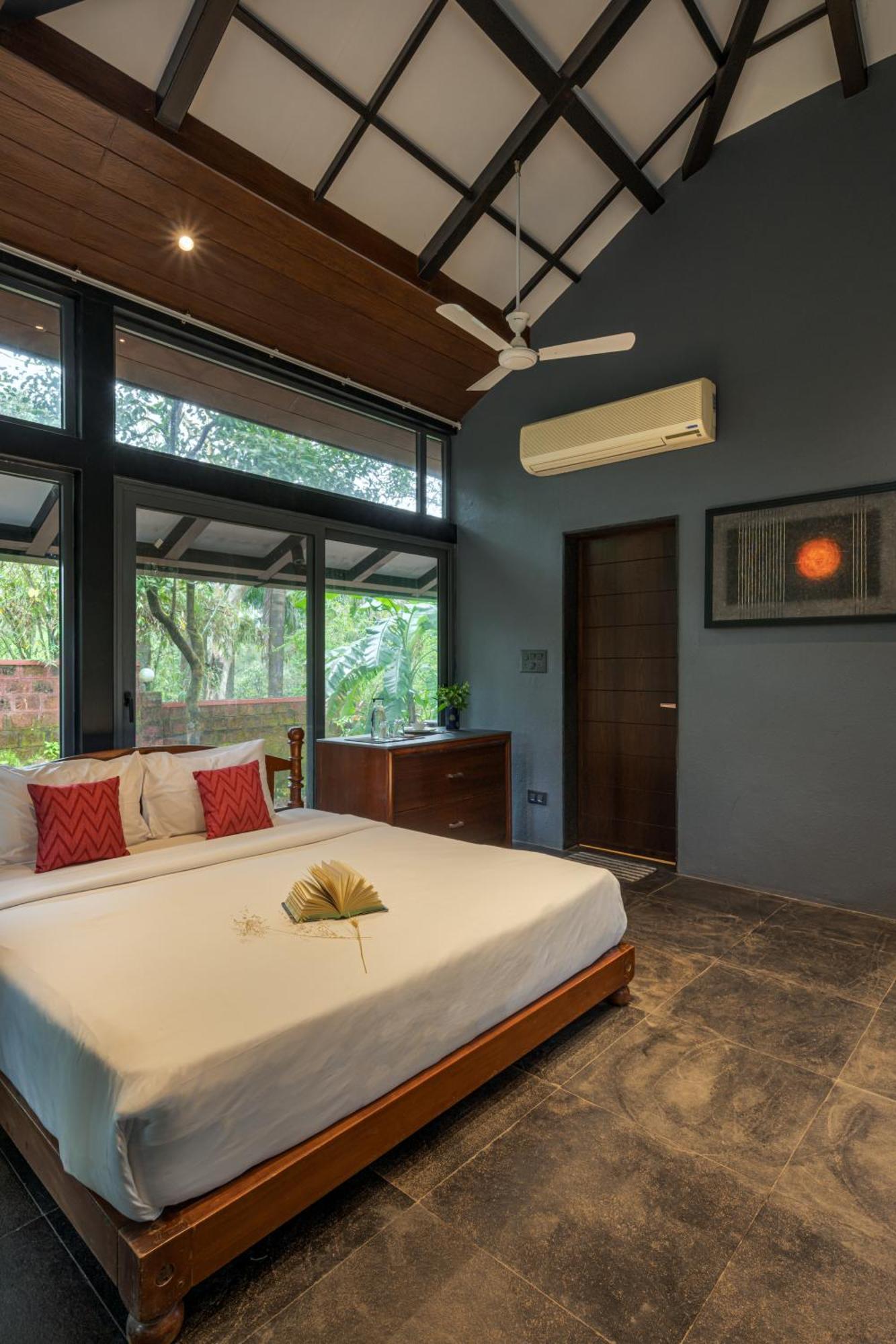 Saffronstays The Glasshouse, Panchgani - Beautiful Glass Villa For Couples Bagian luar foto
