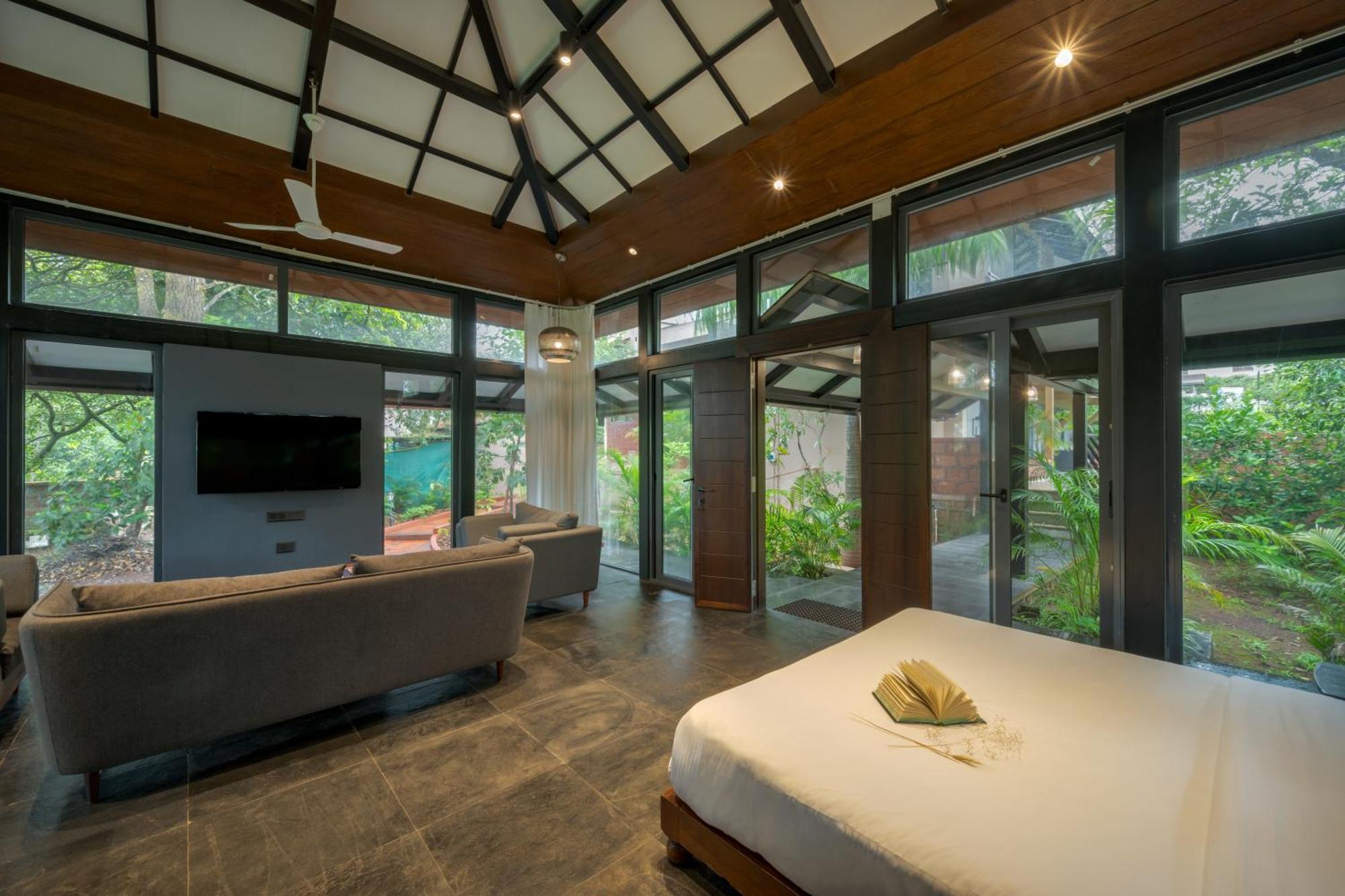 Saffronstays The Glasshouse, Panchgani - Beautiful Glass Villa For Couples Bagian luar foto